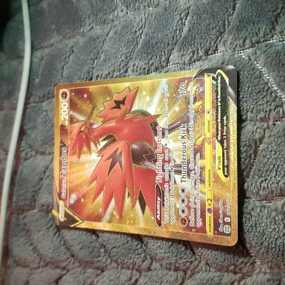 Pokemon card - Picture 2 of 2